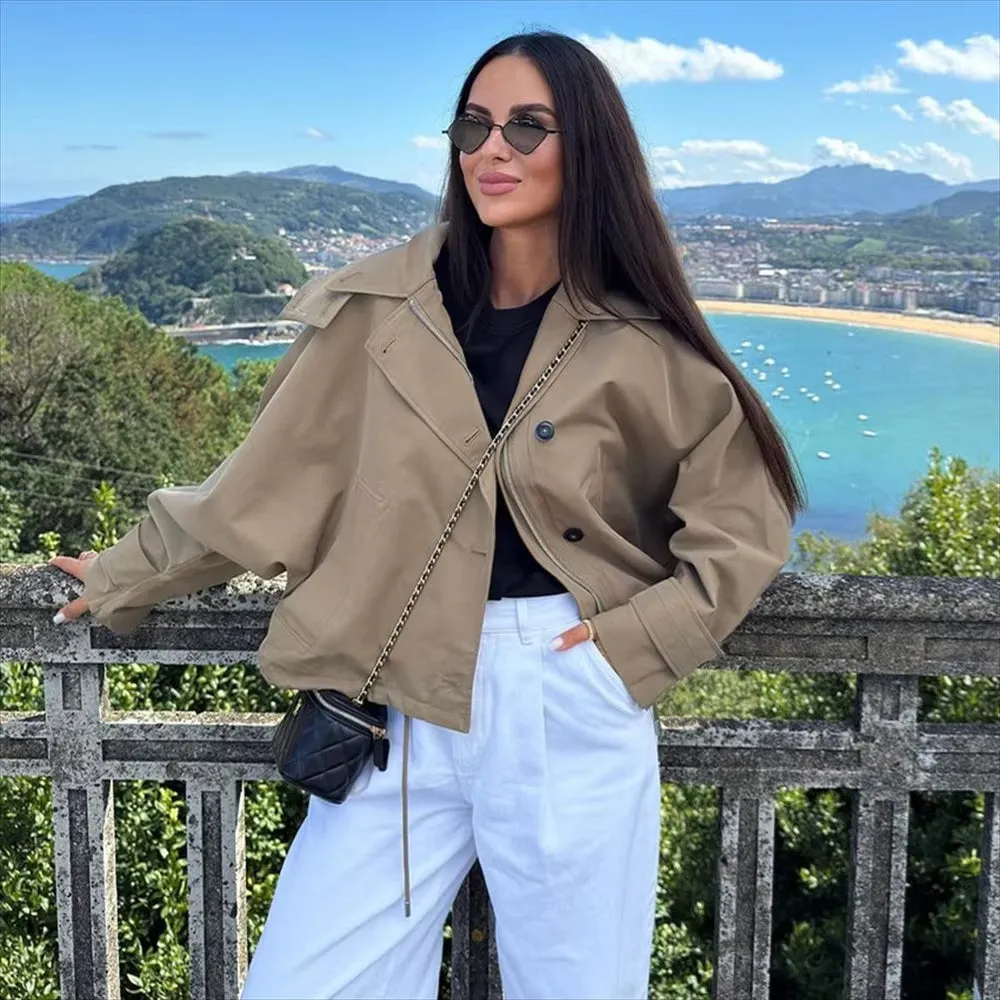 Stylish Hooded Jacket with Adjustable Hem