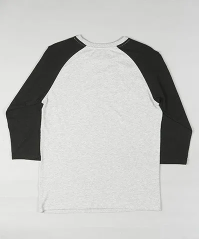 Certainly! Heres an optimized product title:

TSPTR Vintage-Inspired Snoopy Graphic Raglan T-Shirt